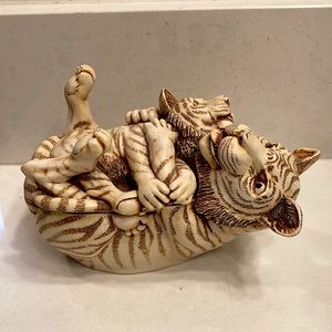 Harmony Kingdom “Pride & Joy” Large Treasure Box